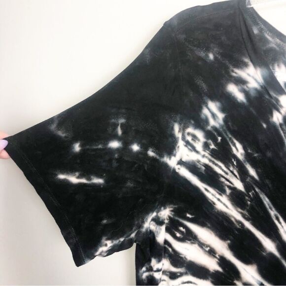 ZENANA | Black & White Short Sleeve Stretchy Crewneck Tee Women’s Plus Size 1X - Picture 5 of 9